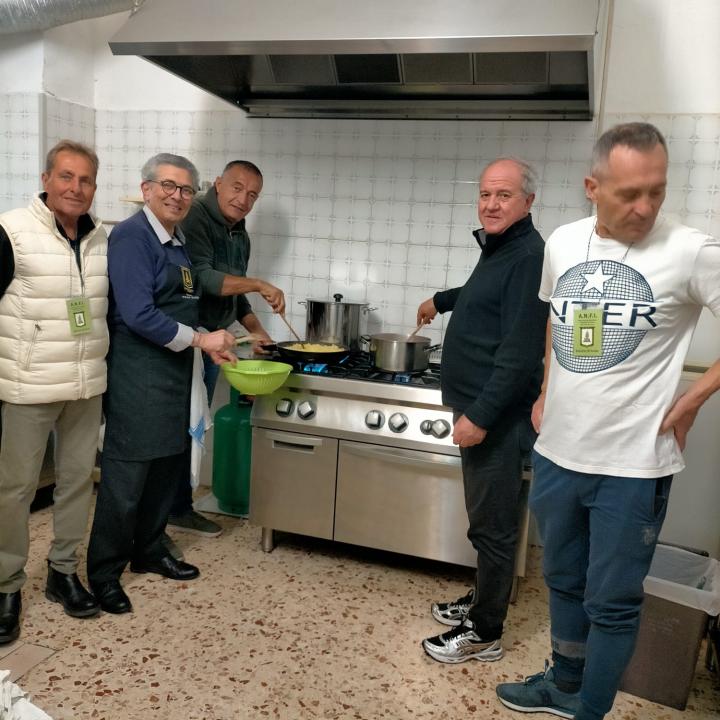 FIAMME GIALLE ANFI IN.... CUCINA.