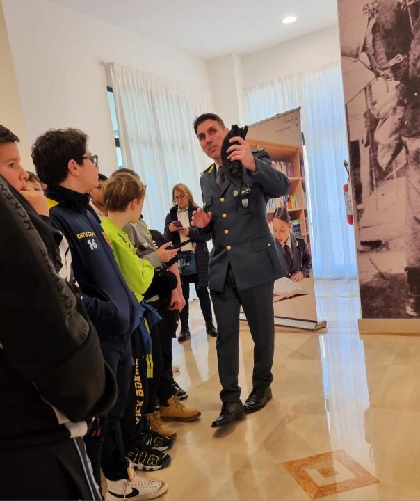 Sezione FOGGIA - 11 aprile 2025 .Visita degli studenti dell’ISC Grimaldi – Giovanni Paolo II di San Paolo di Ciivitate (FG) al Museo Storico della Legione Allievi.