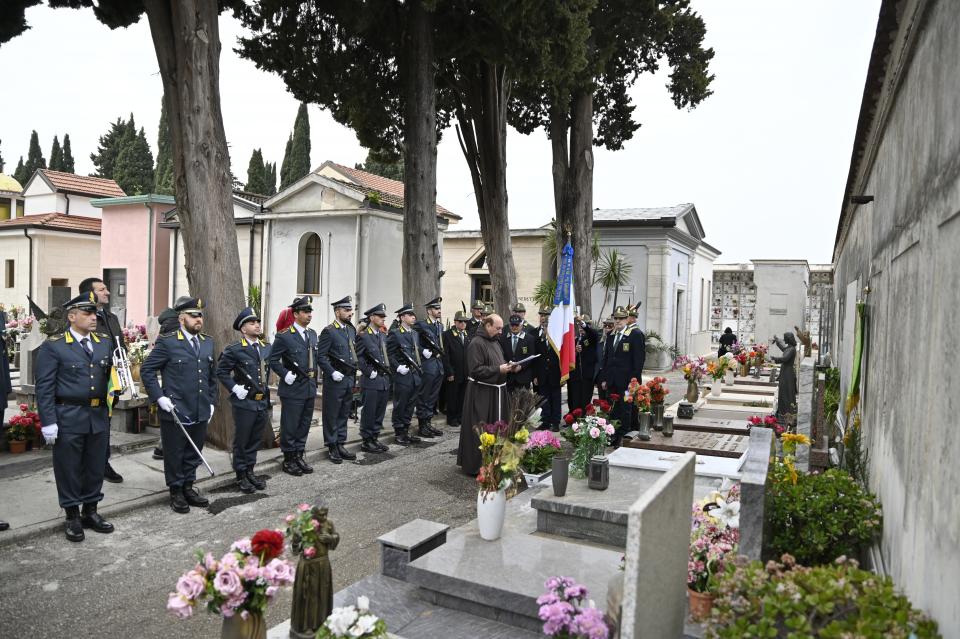 24 marzo 2025 deposizione lapide sulla Tomba della famiglia Giudice in Eboli