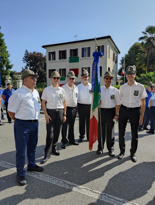 Partecipazione della Sezione A.N.F.I. di Conegliano al raduno Triveneto degli Alpini