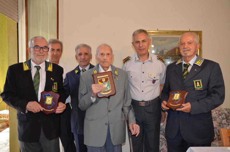 FORLI'. Festeggiati gli splendidi 108 anni dell'appuntato Giovanni Cimatti.