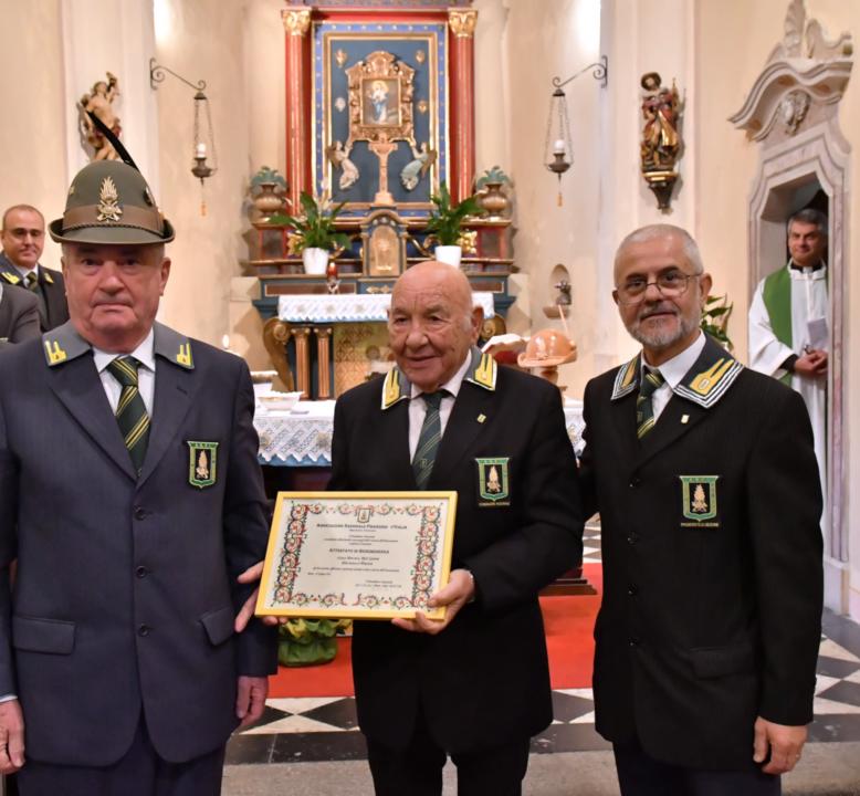 Consegna attestato di Benemerenza